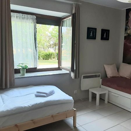 Apartamenty Rodzinne Pilica Park Сулеюв Экстерьер фото