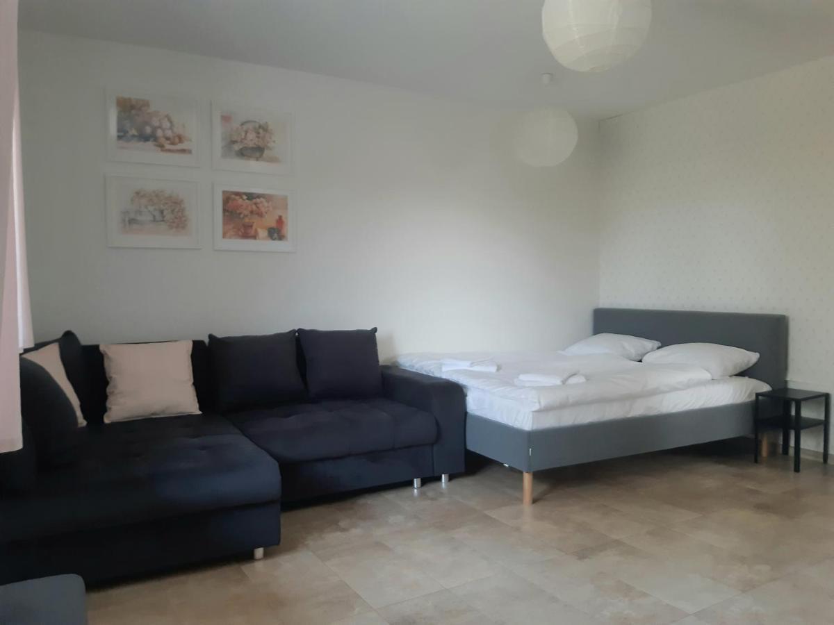 Apartamenty Rodzinne Pilica Park Сулеюв Экстерьер фото